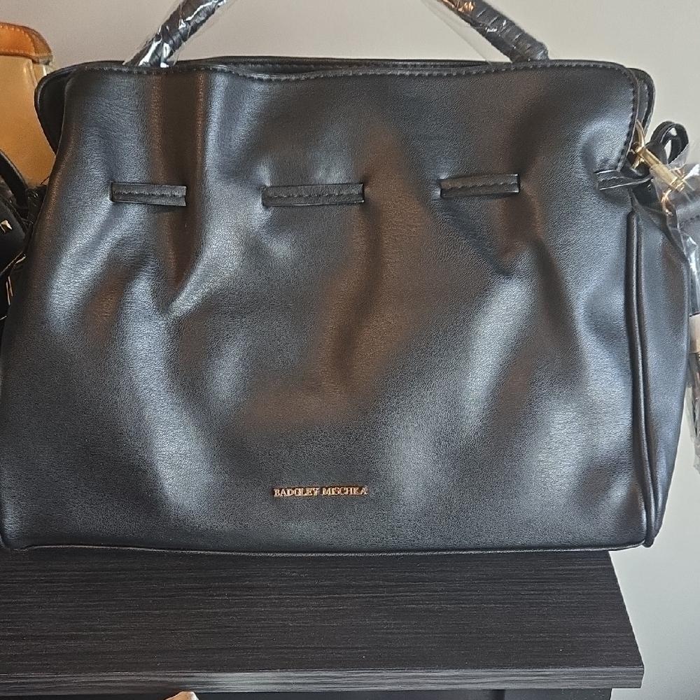 Badgley Mishika fBlack Satchel Bag Nwt